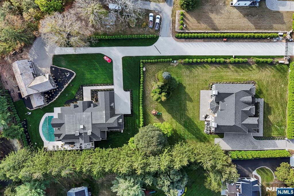 48 Pleasant Avenue