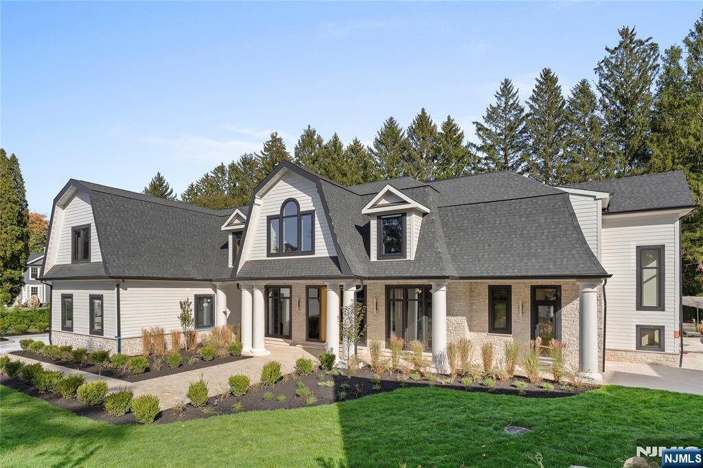 48 Pleasant Avenue