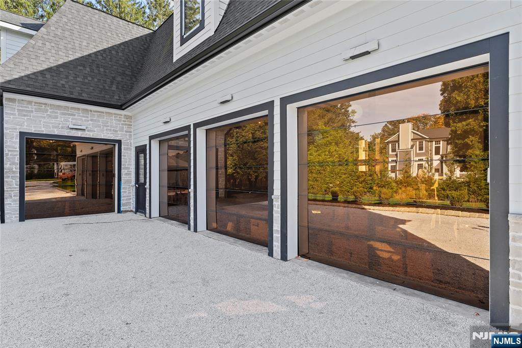 48 Pleasant Avenue