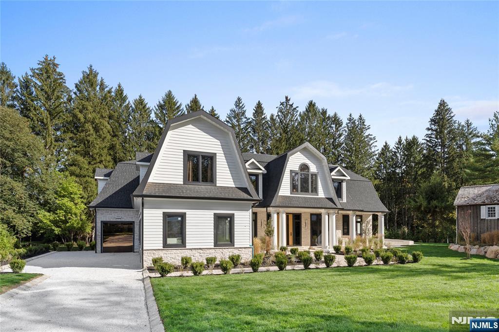 48 Pleasant Avenue