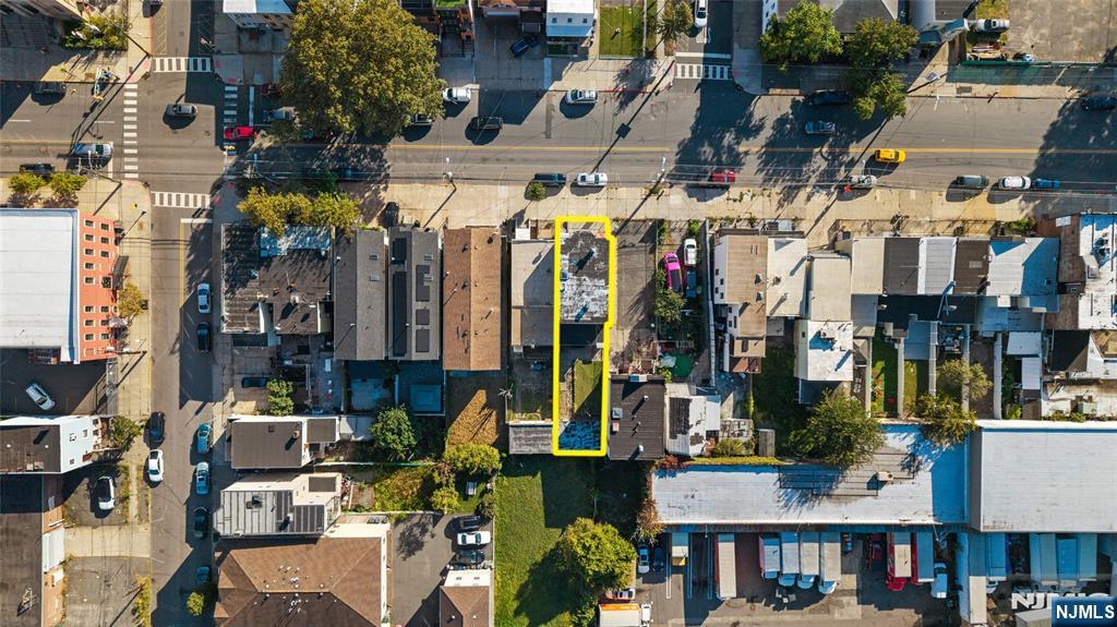 122 Broadway