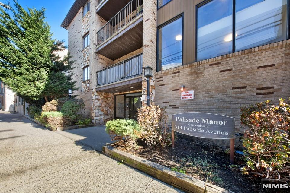 314 Palisade Avenue B1