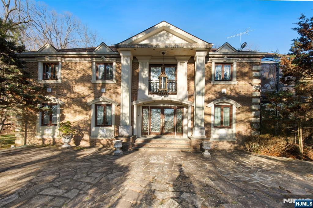 12 E Saddle River Road