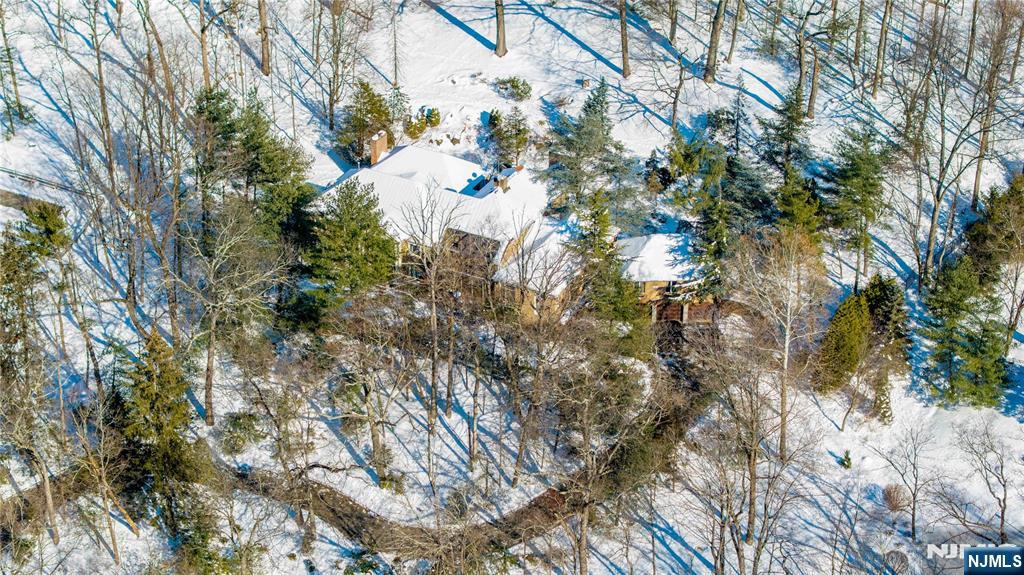 12 E Saddle River Road