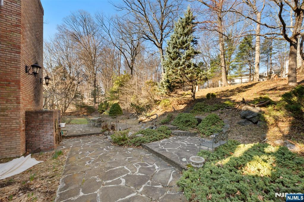 12 E Saddle River Road