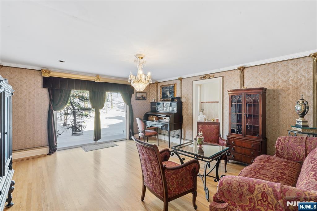 12 E Saddle River Road