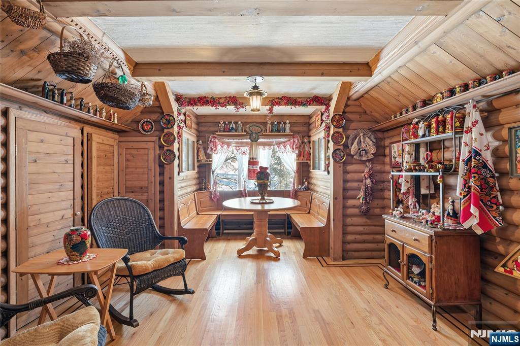 12 E Saddle River Road