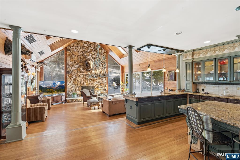 12 E Saddle River Road