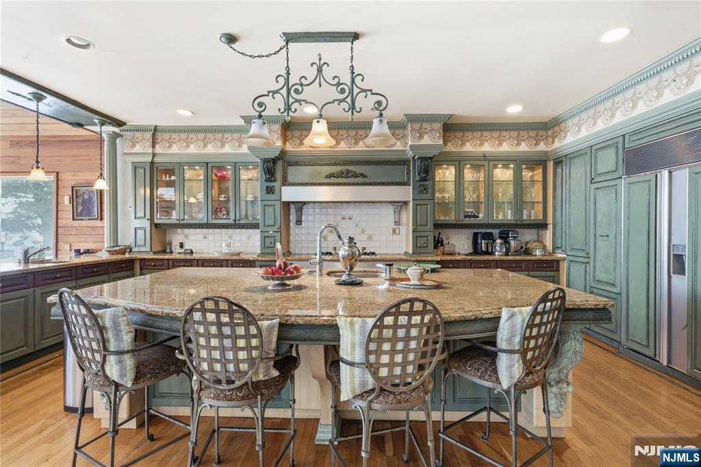 12 E Saddle River Road