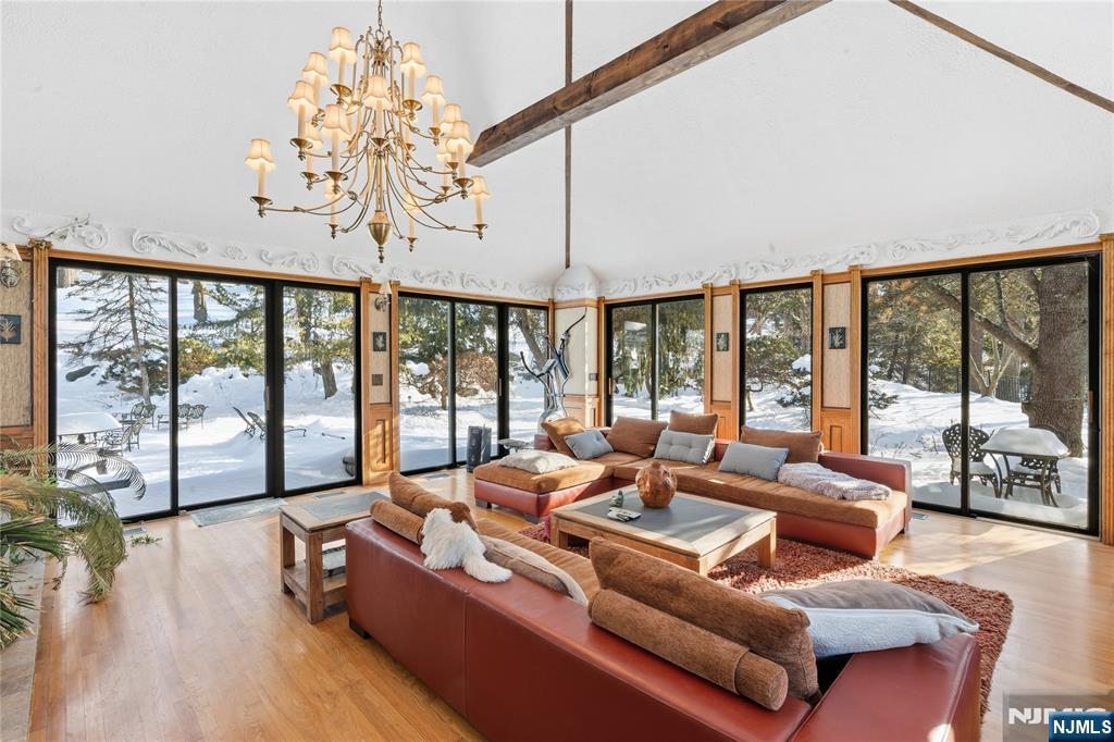 12 E Saddle River Road