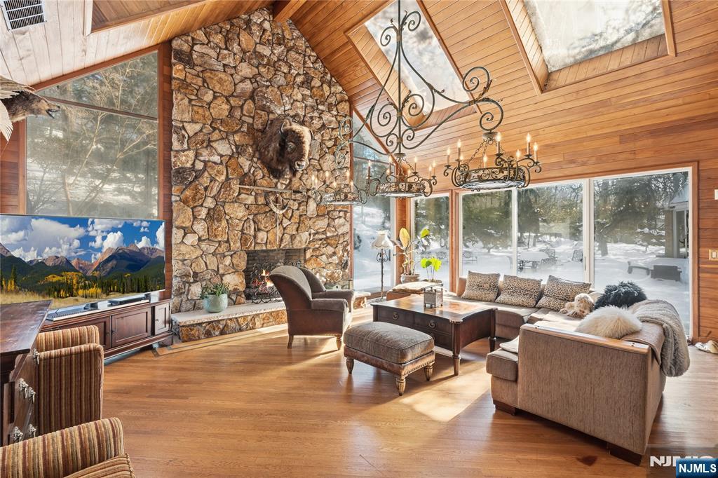 12 E Saddle River Road