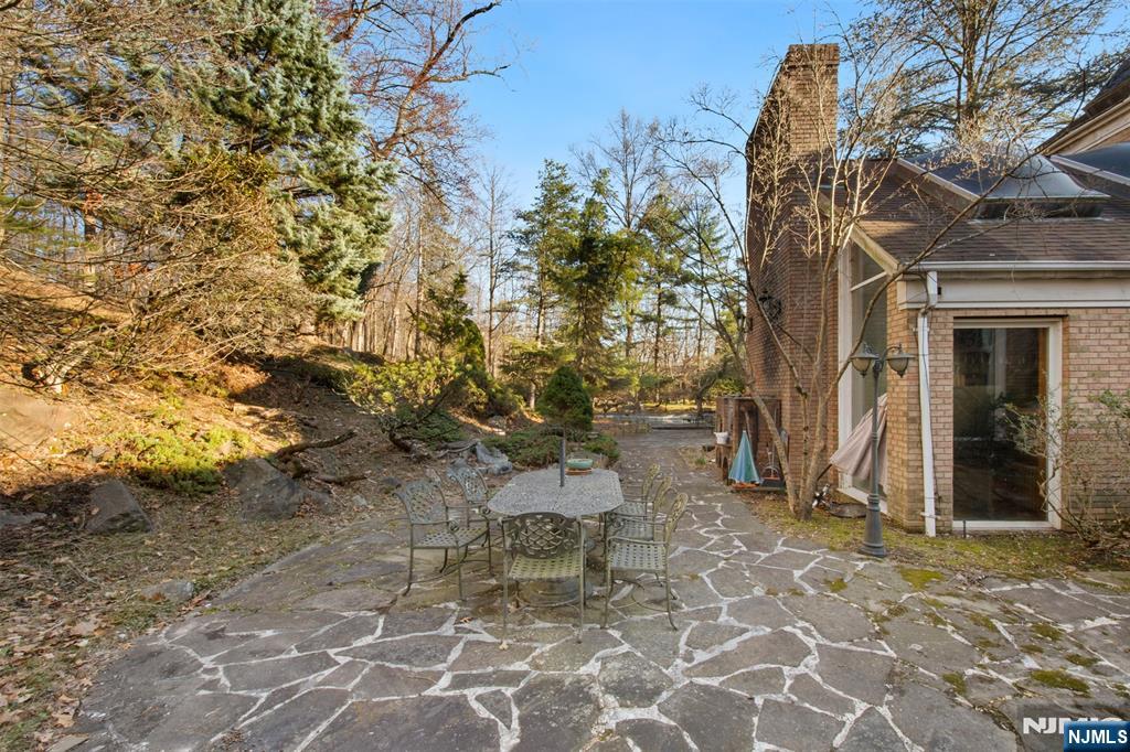 12 E Saddle River Road