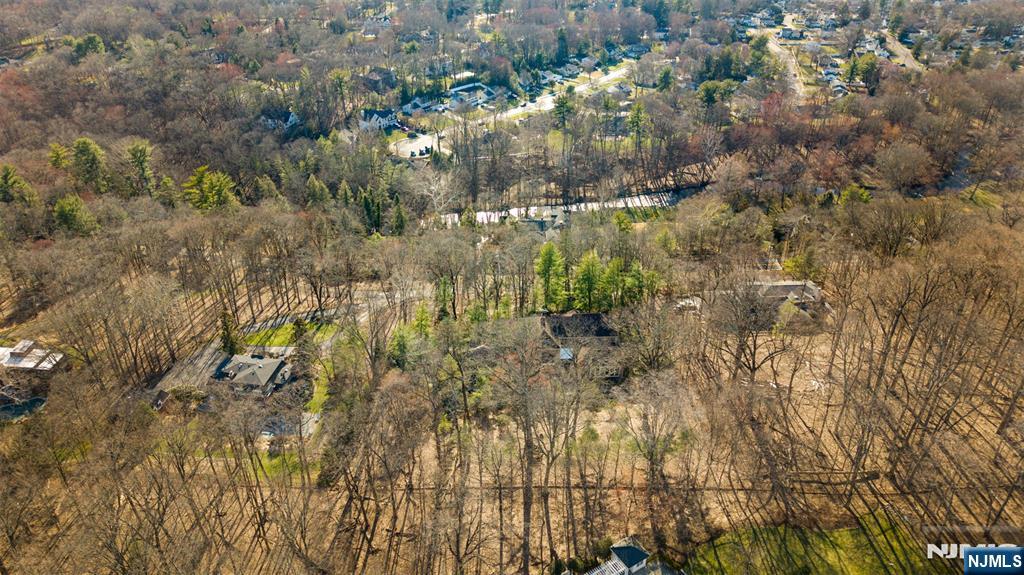 12 E Saddle River Road