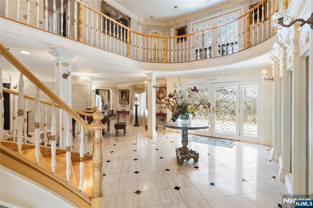 12 E Saddle River Road