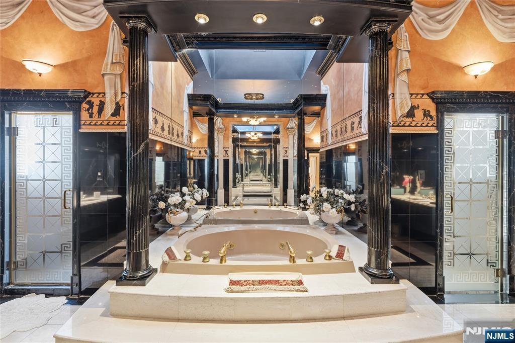 12 E Saddle River Road