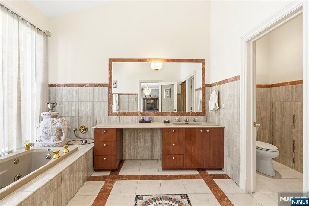 12 E Saddle River Road