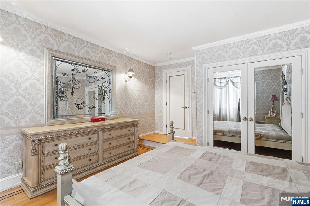 12 E Saddle River Road