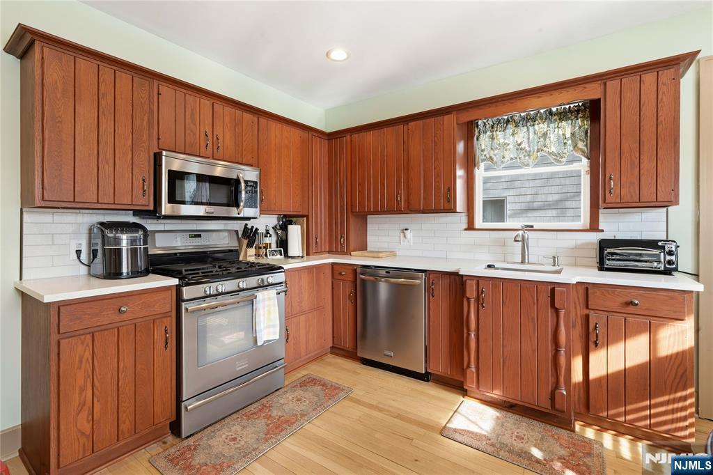 23 Pleasant Place