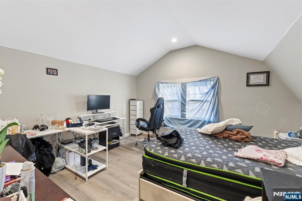 221 Westfield Avenue