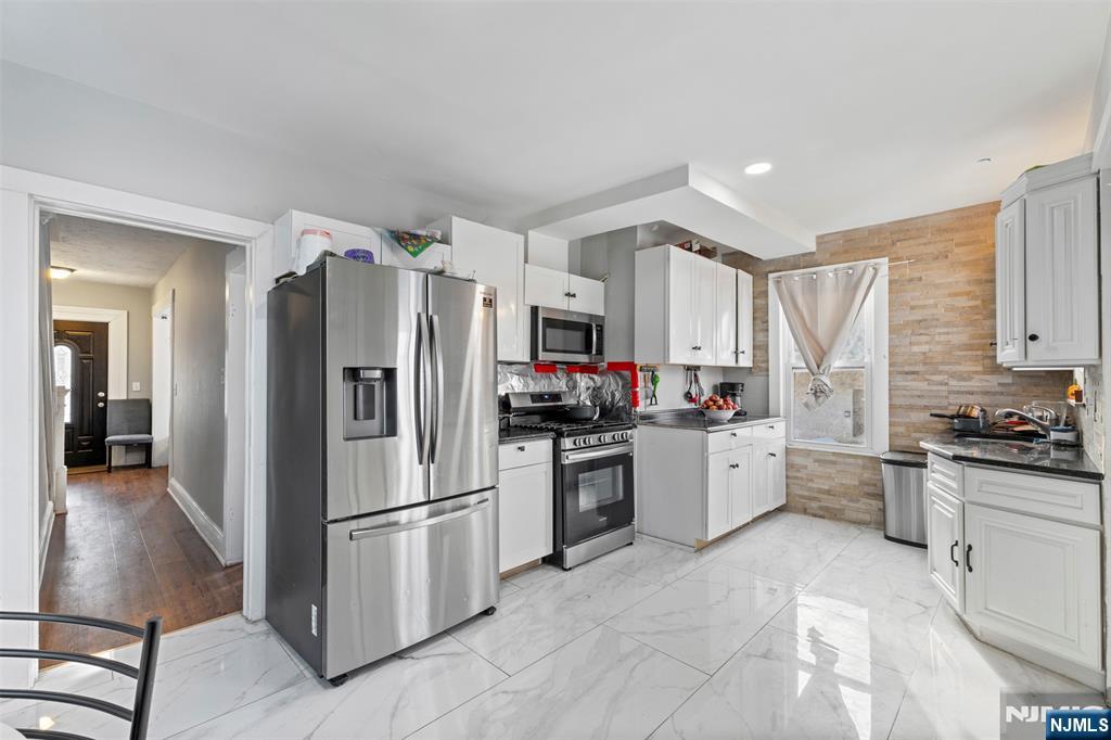 221 Westfield Avenue