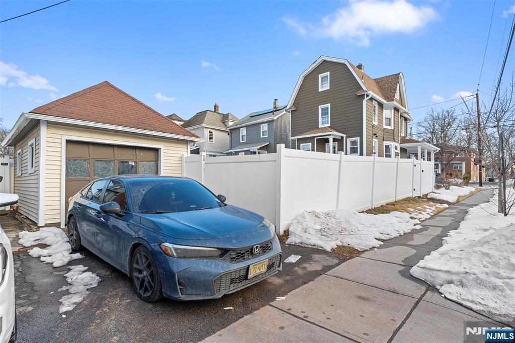 221 Westfield Avenue