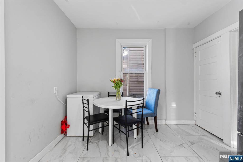 221 Westfield Avenue