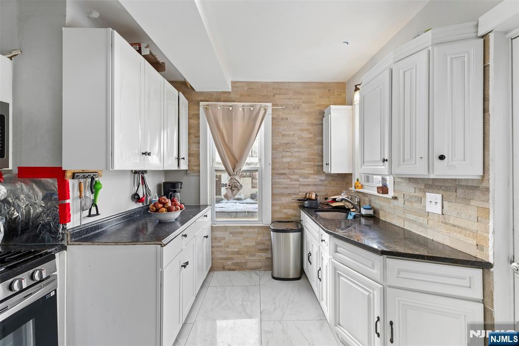 221 Westfield Avenue