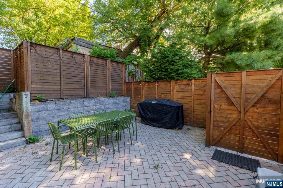 51 Greenwood Avenue 7