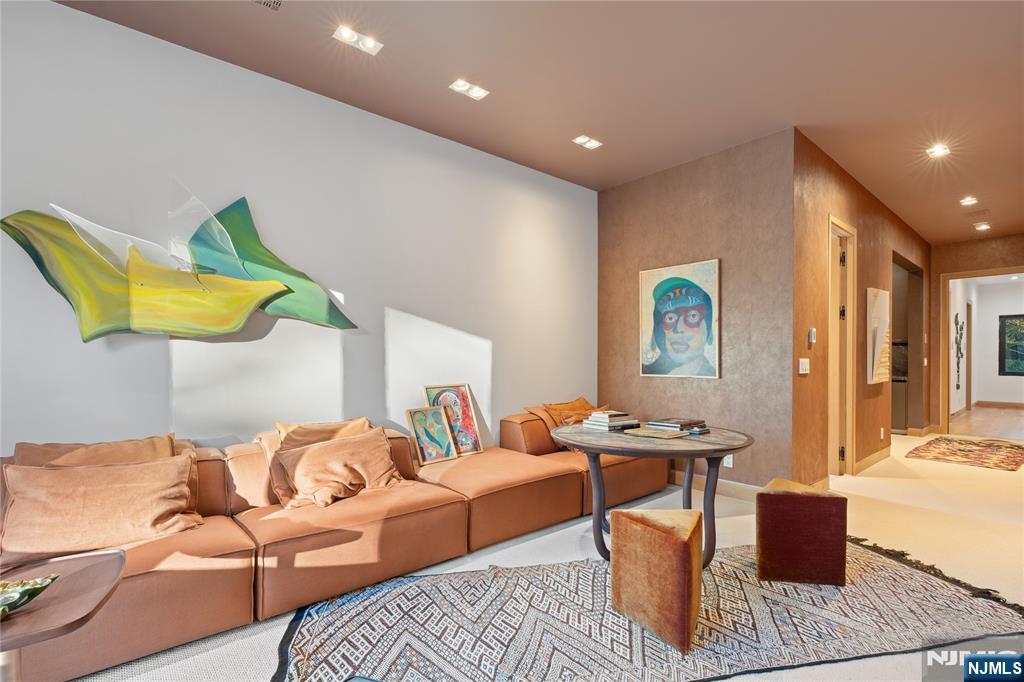 48 Pleasant Avenue