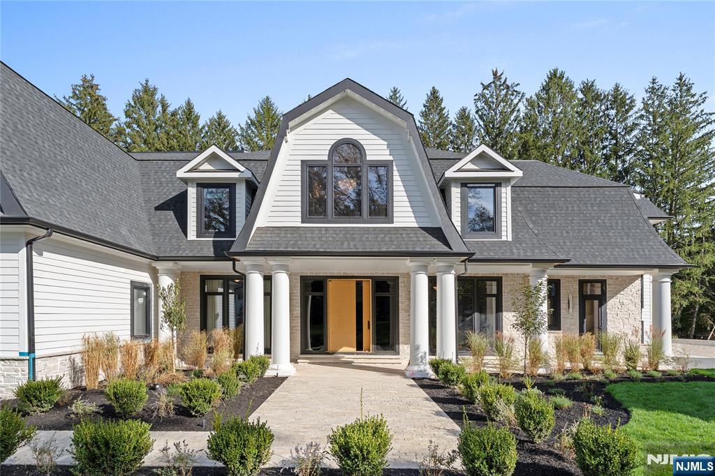 48 Pleasant Avenue
