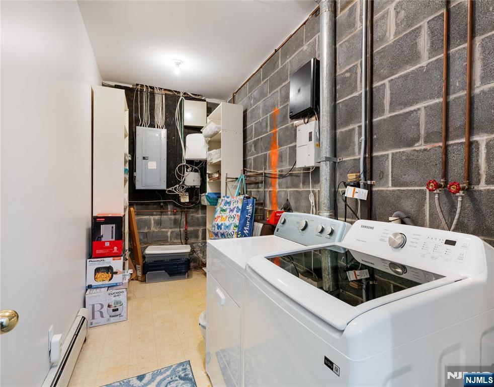 120 E Edsall Boulevard