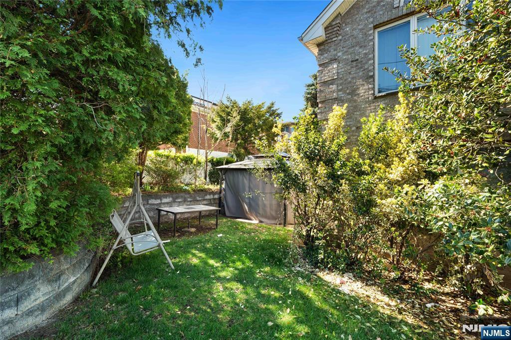 120 E Edsall Boulevard