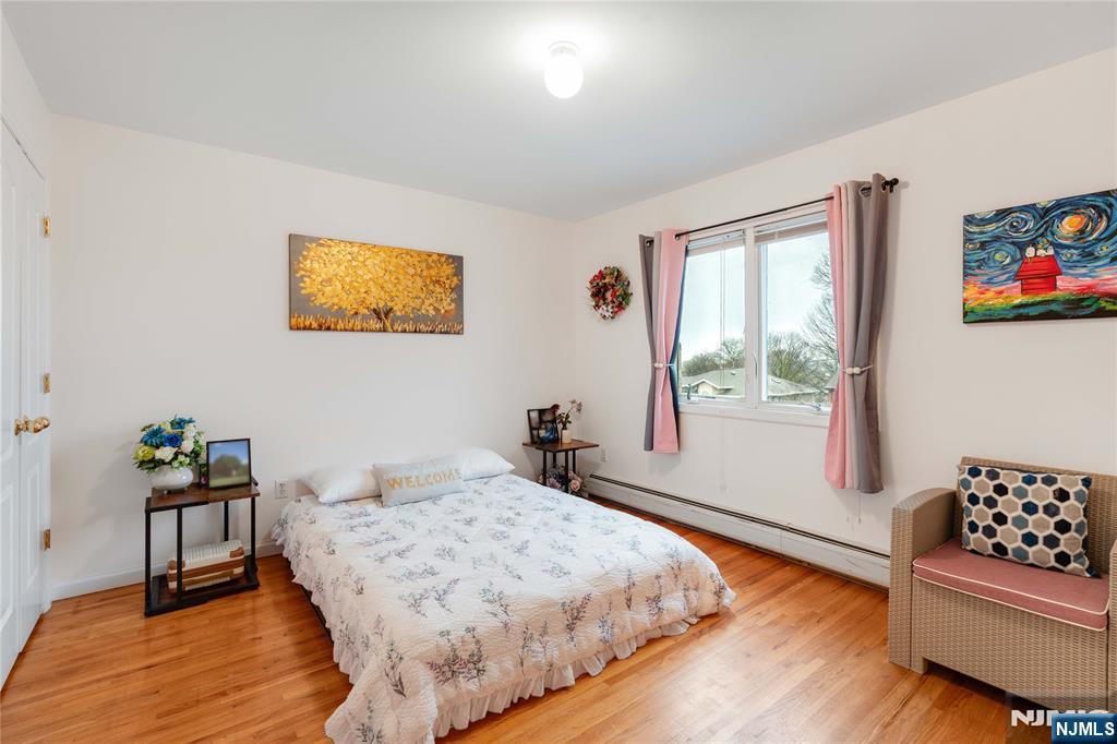 120 E Edsall Boulevard