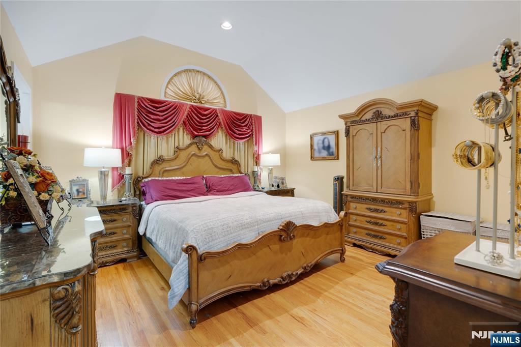 120 E Edsall Boulevard