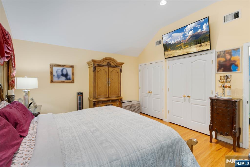 120 E Edsall Boulevard