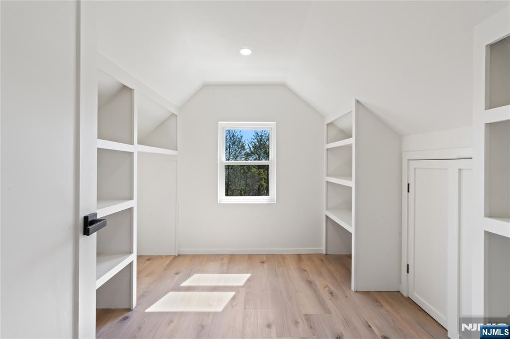 175 E Crescent Avenue