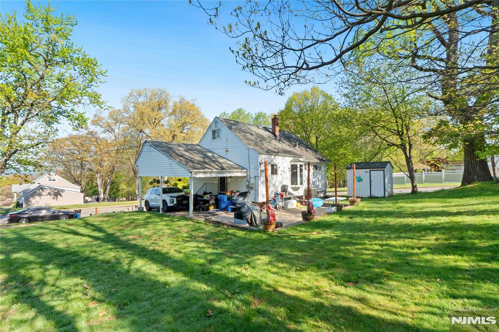 46 Pershing Place