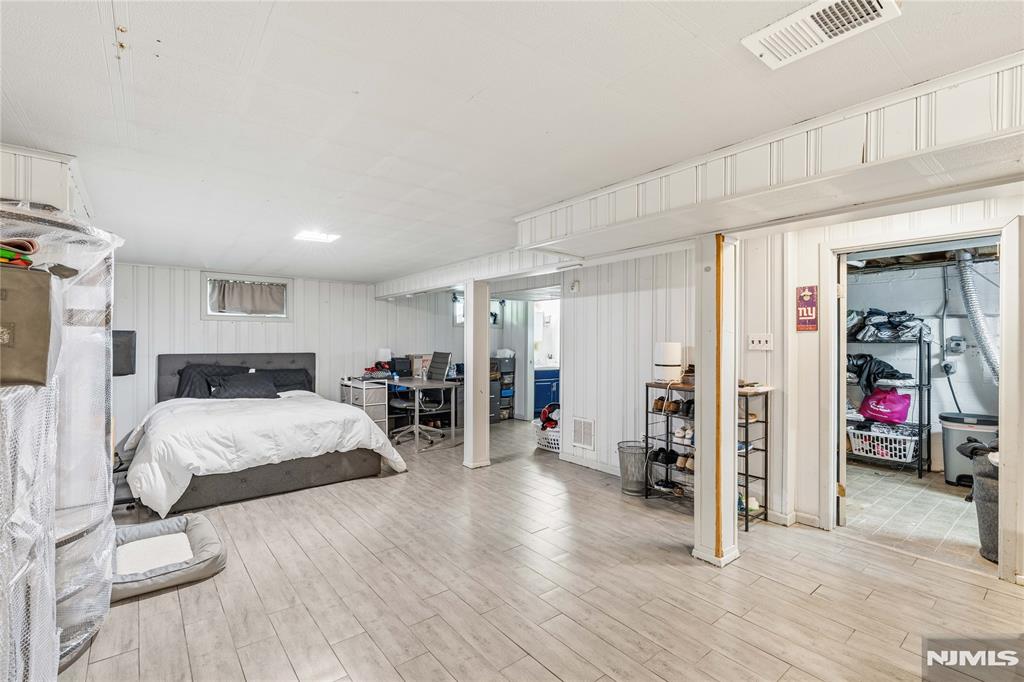 46 Pershing Place