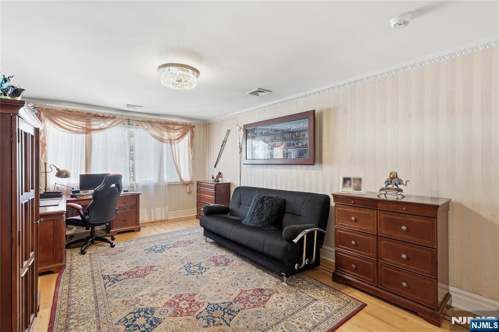 12 E Saddle River Road