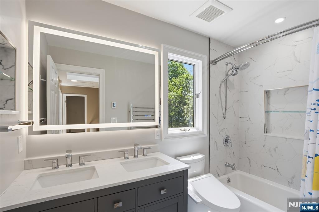 2 Woodside Avenue