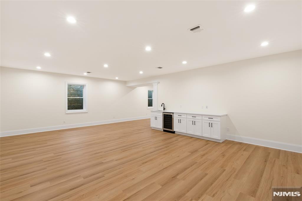 13 Harding Place