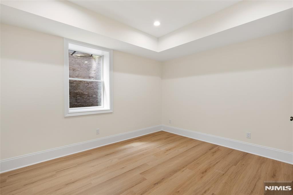 13 Harding Place