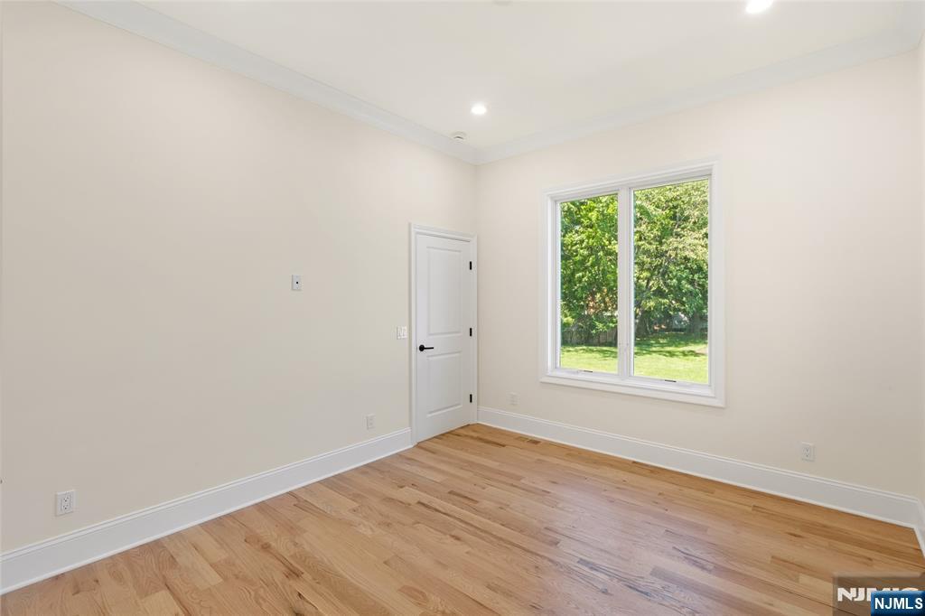 13 Harding Place