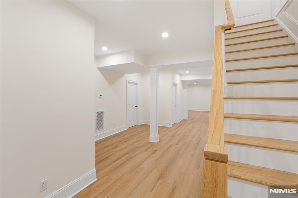 13 Harding Place