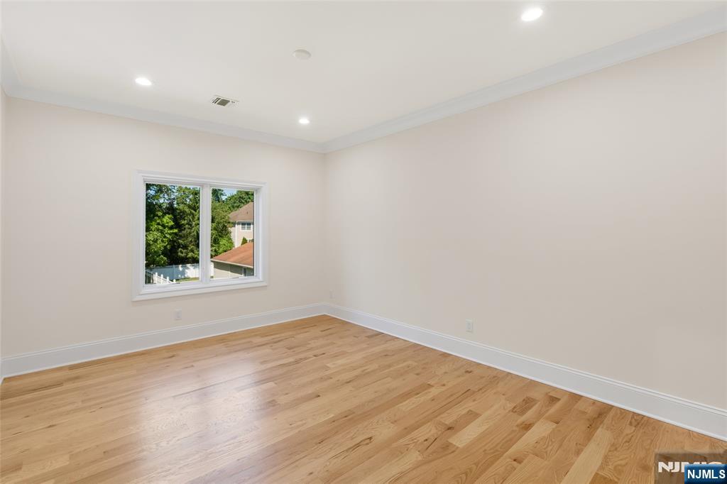 13 Harding Place