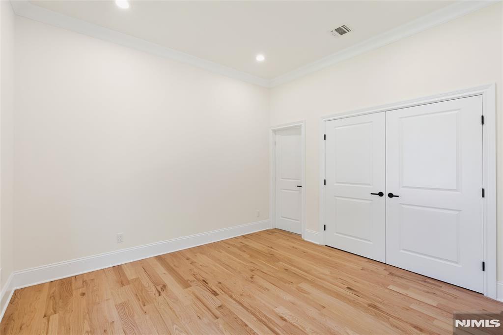 13 Harding Place