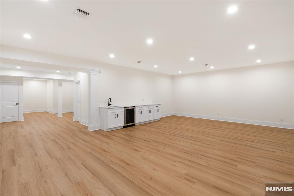 13 Harding Place
