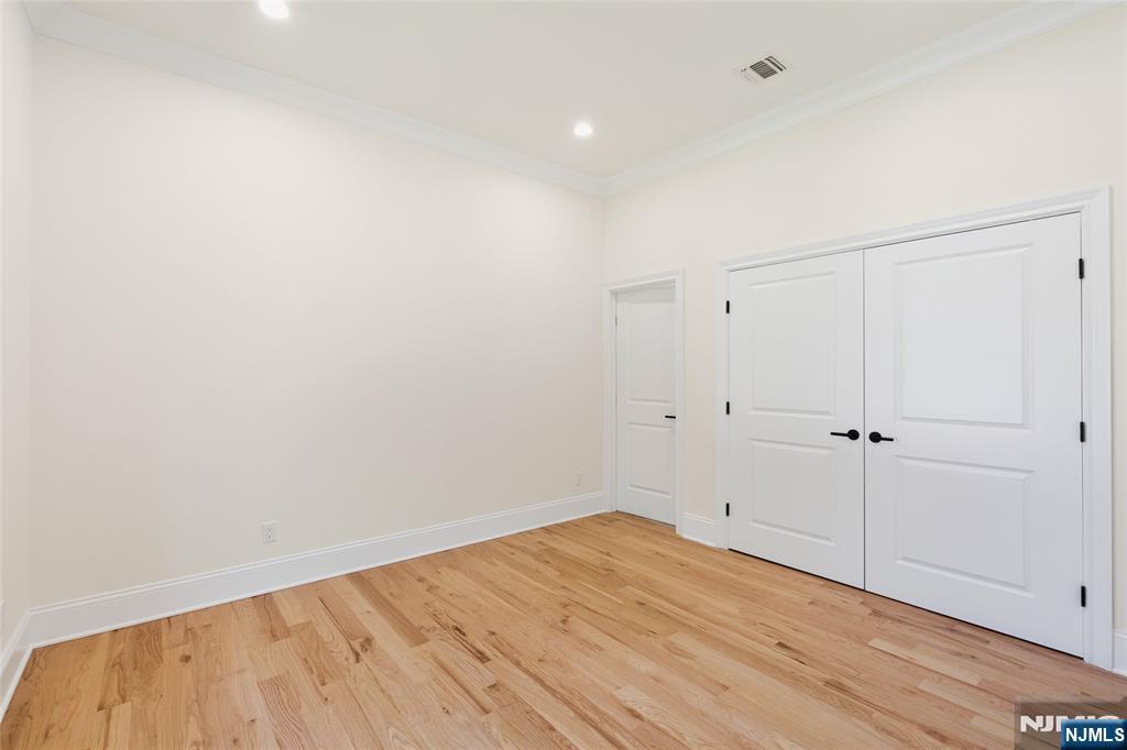 13 Harding Place