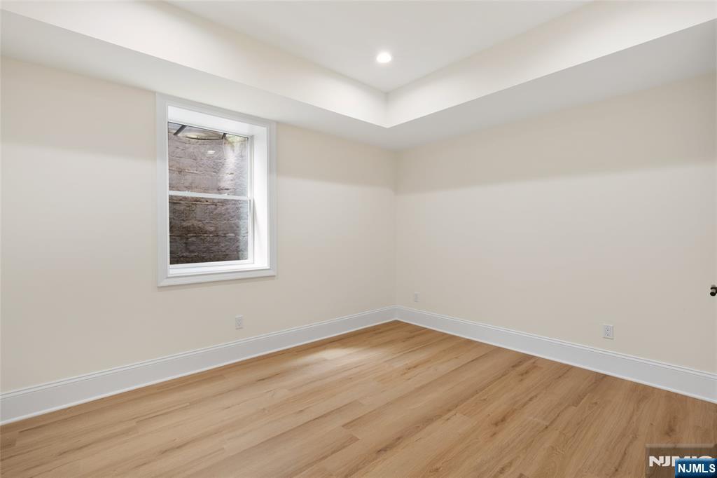 13 Harding Place
