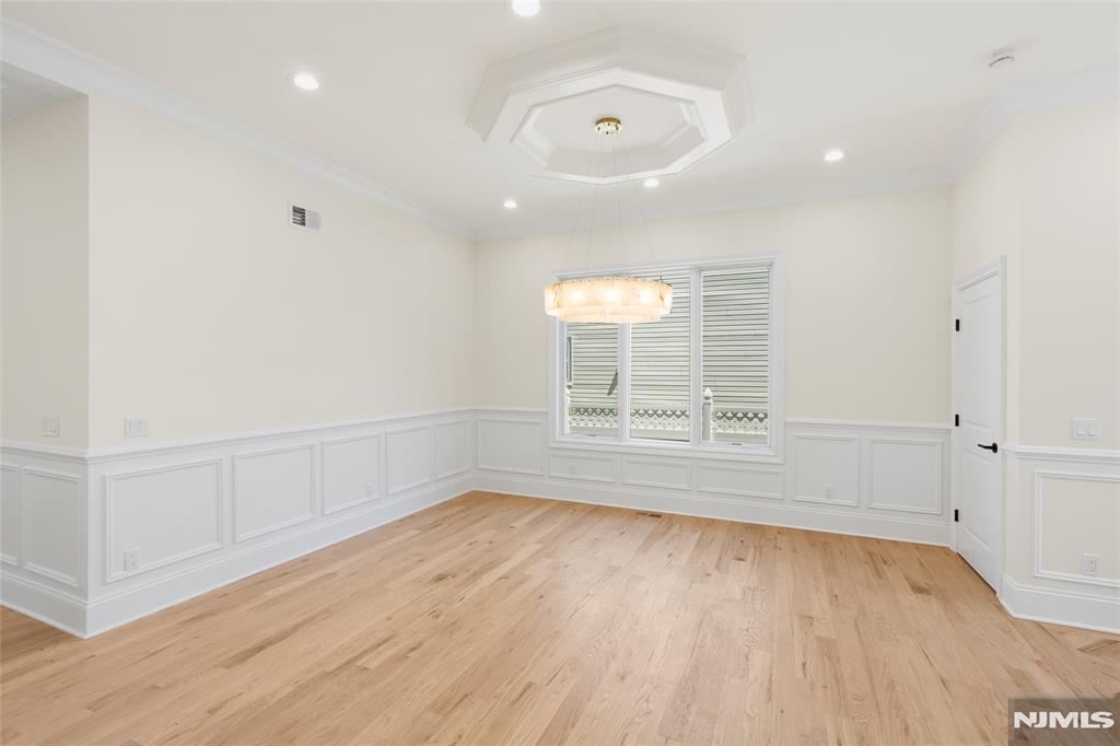 13 Harding Place